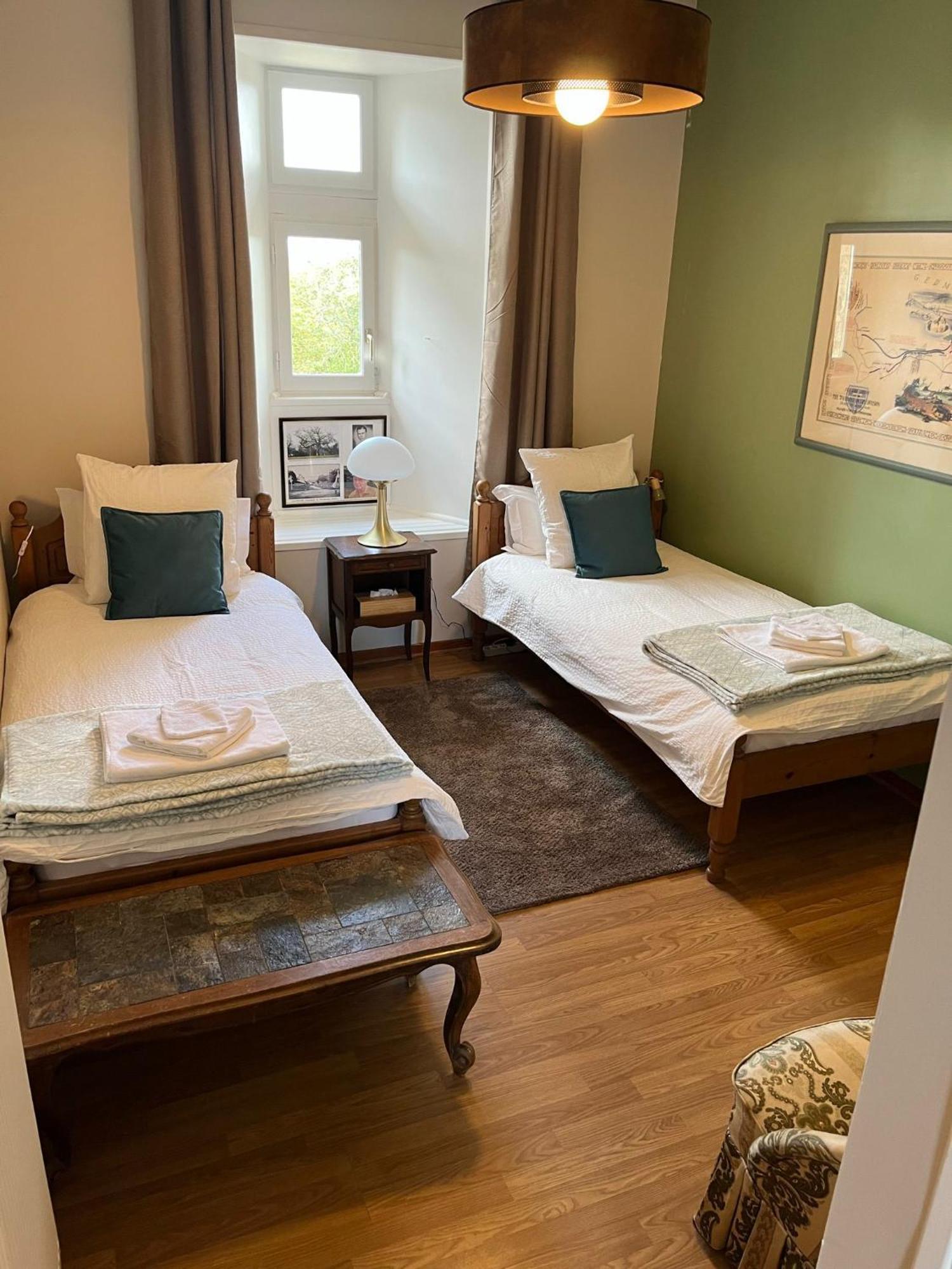 Amfreville  La Fiere Bridge Guest House المظهر الخارجي الصورة